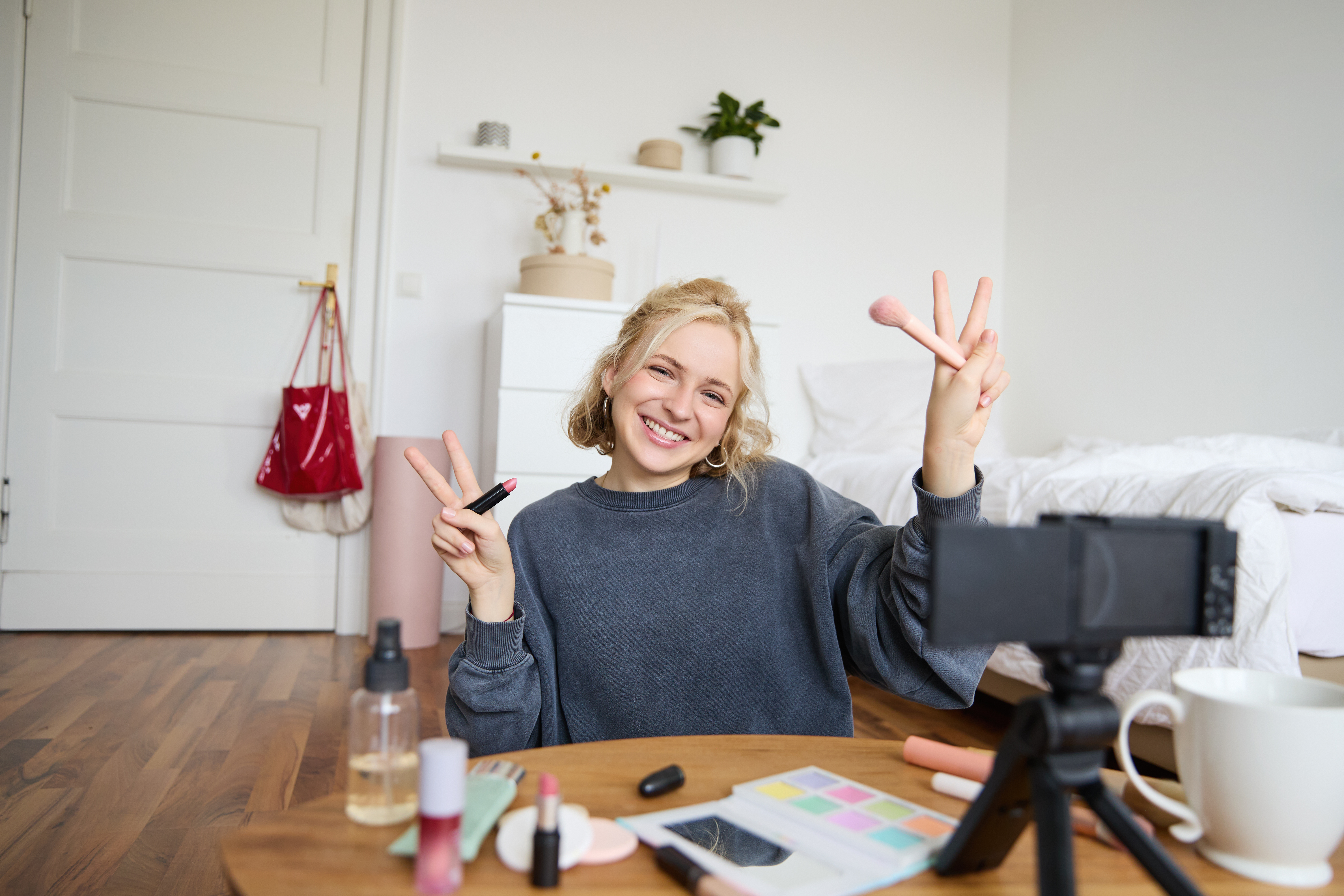 Cum să devii influenceriță – de la pasiune la o carieră reală