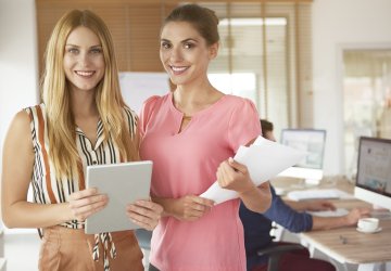 Cele mai căutate joburi pentru femei în 2025 – tendinţe, salarii şi oportunităţi